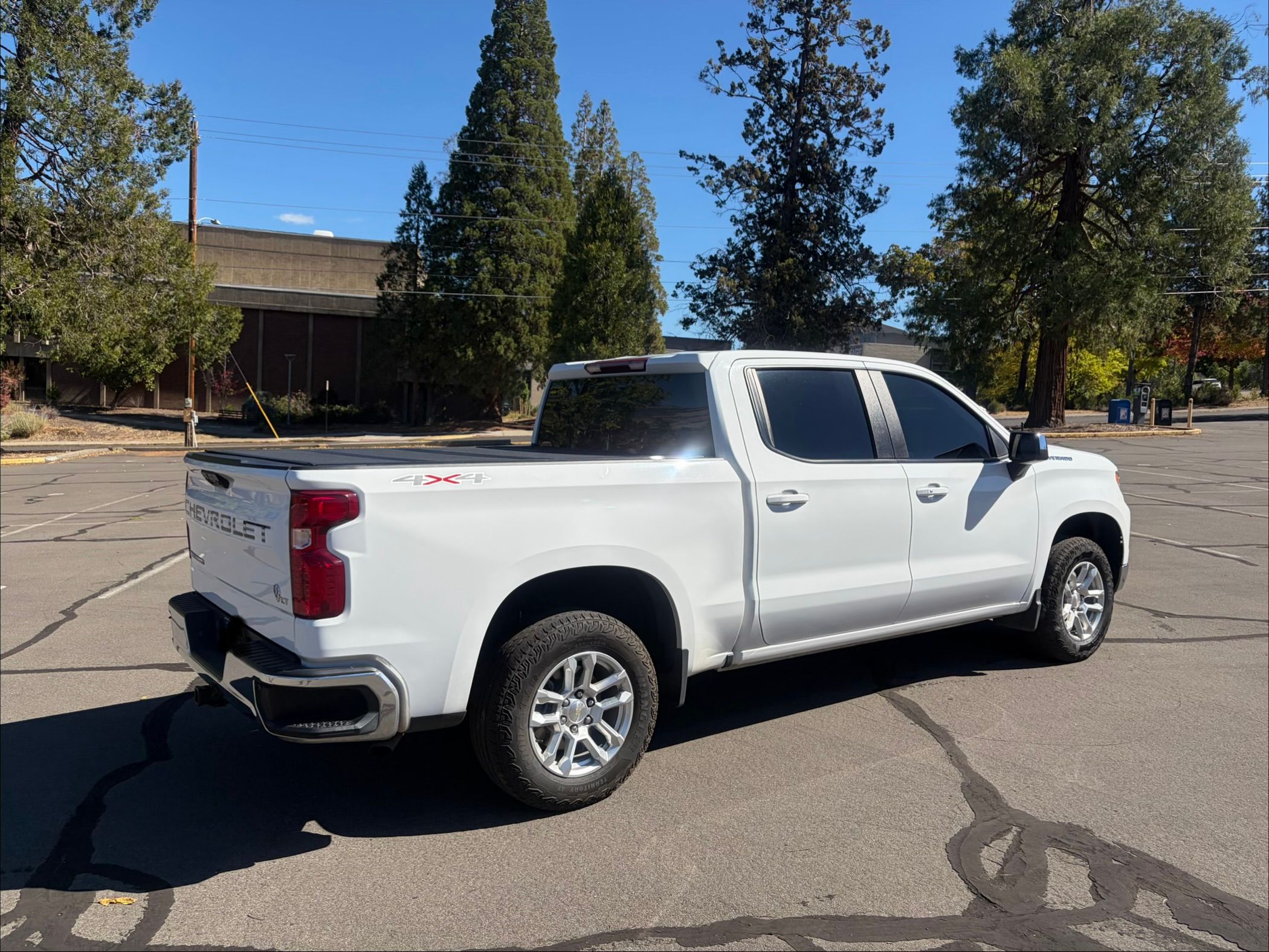 Used 2023 Chevrolet Silverado 1500 LT w/ Protection Package AWD/4WD image 5