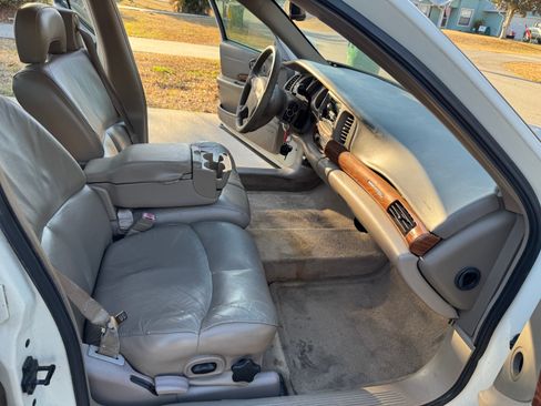 Used 2001 Buick Le Sabre Custom w/ Prestige Pkg image 15