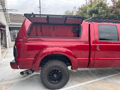 Used 2014 Ford F350 Platinum w/ FX4 Off-Road Package AWD/4WD image 4