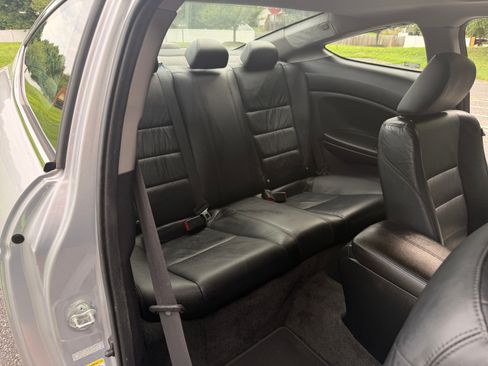 Used 2011 Honda Accord EX-L image 23