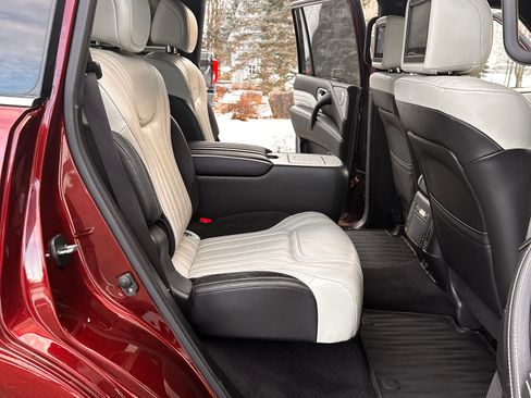 Used 2020 INFINITI QX80 Limited w/ All-Season Package image 12