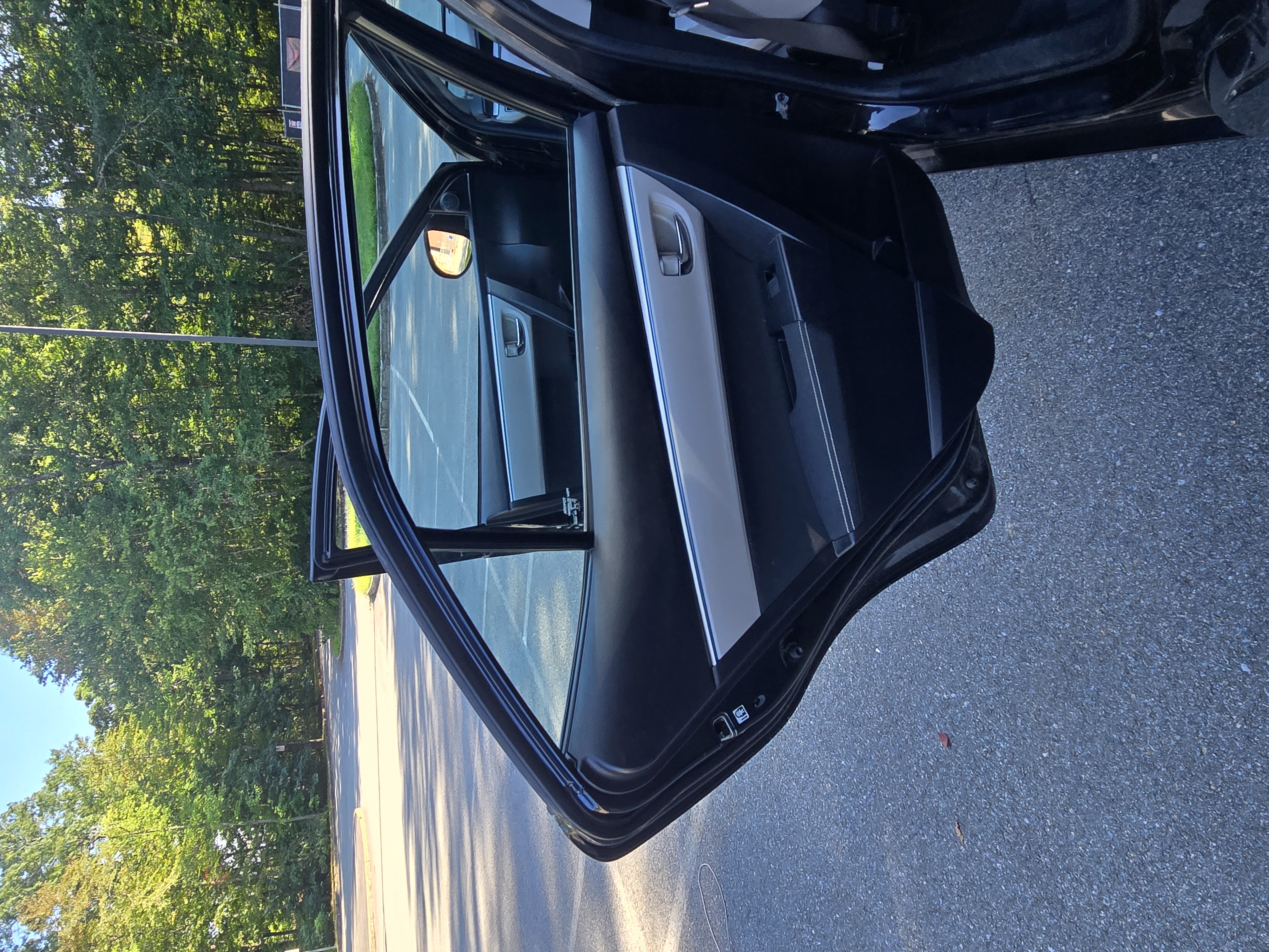 Used 2016 Toyota Corolla LE FWD image 12