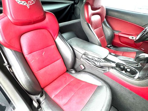 Used 2013 Chevrolet Corvette Grand Sport w/ 2LT Preferred Equipment Group RWD image 13