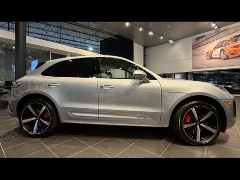 Used 2025 Porsche Macan GTS AWD/4WD image 1