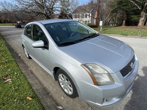 Used 2011 Nissan Sentra 2.0 SR w/ Convenience Pkg image 12