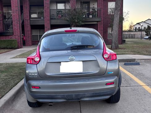 Used 2013 Nissan Juke S image 2
