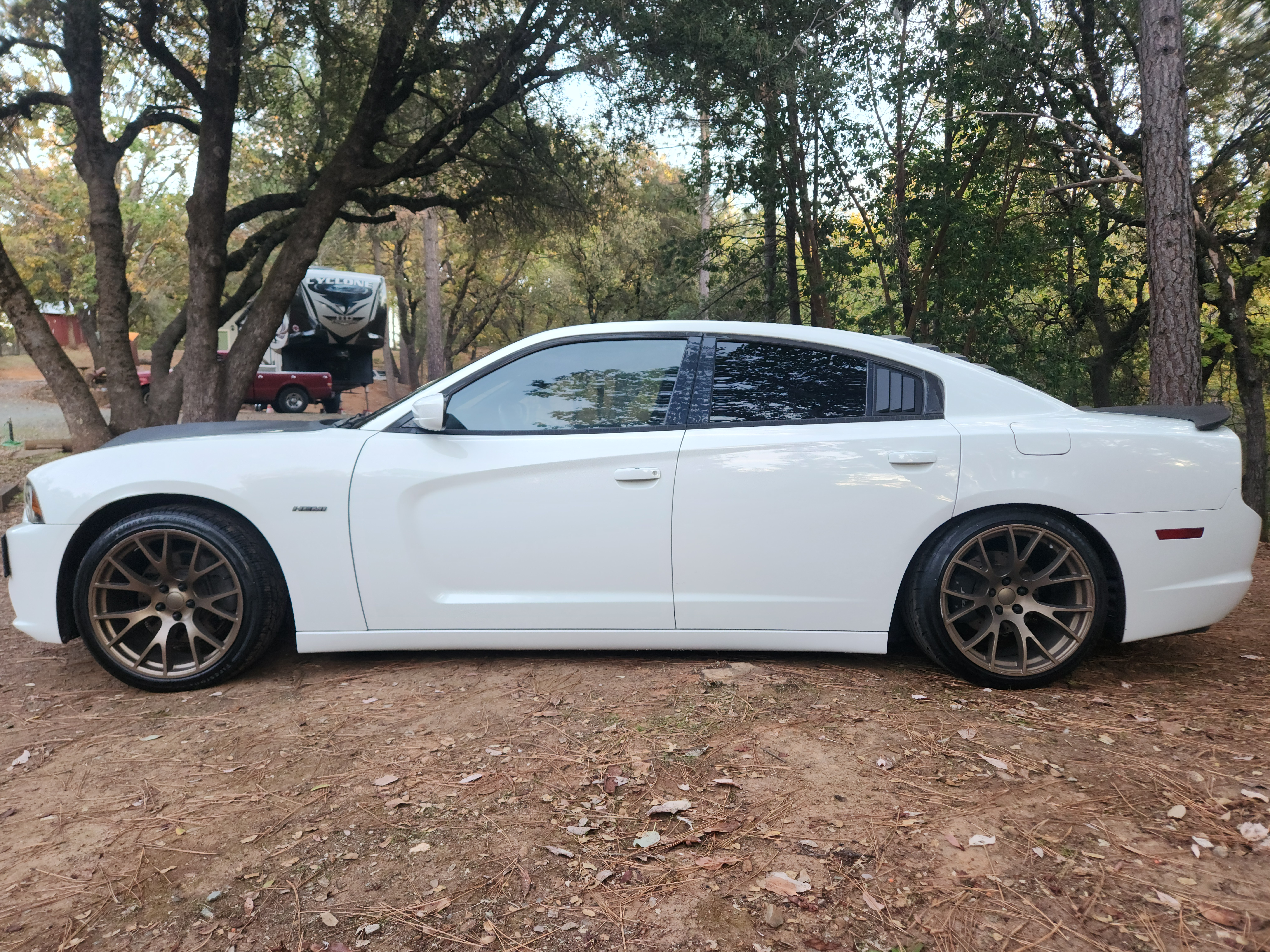 Used 2012 Dodge Charger R/T w/ Wheels & Tunes Group RWD image 5