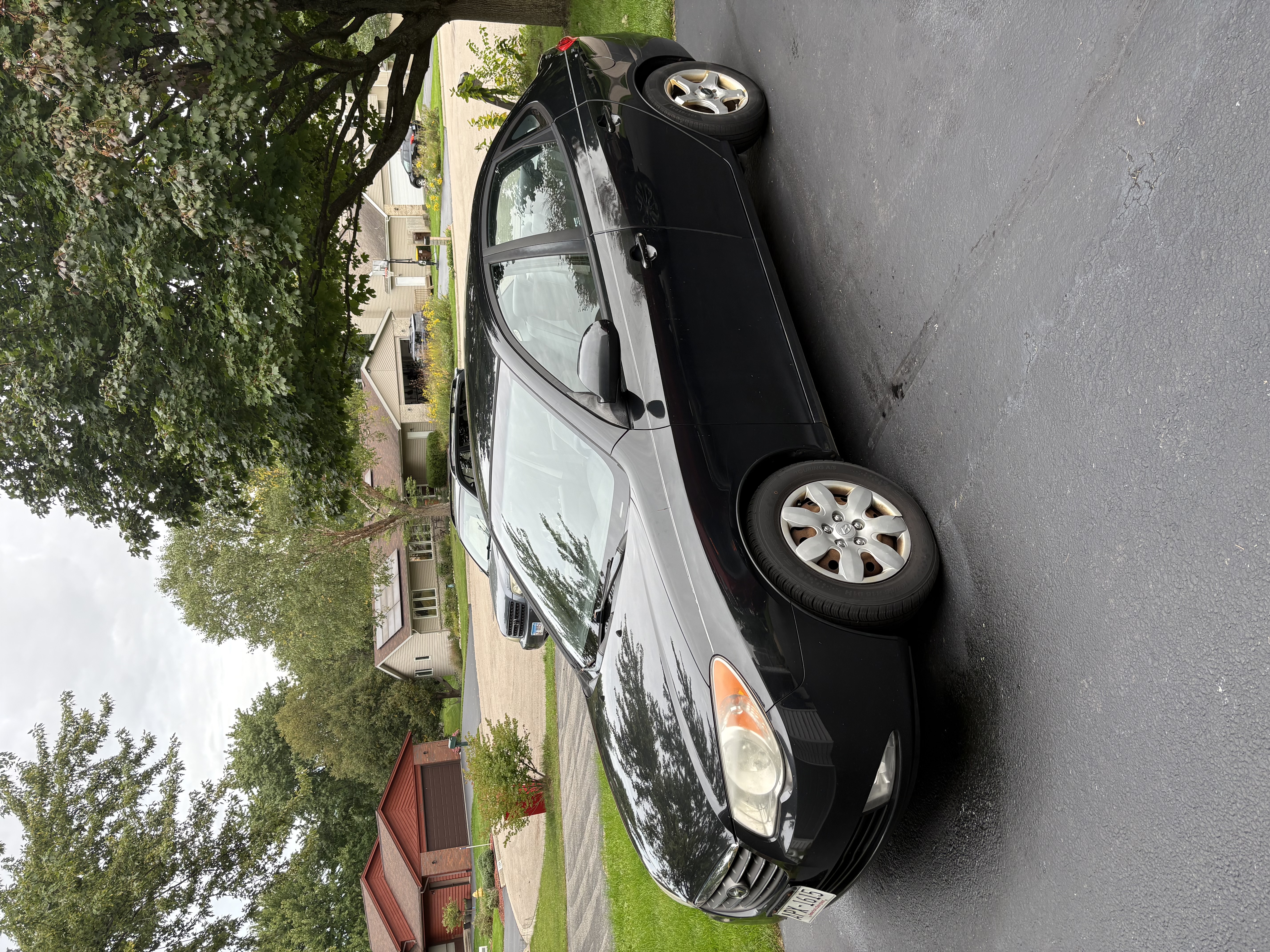 Used 2008 Hyundai Elantra SE FWD image 1