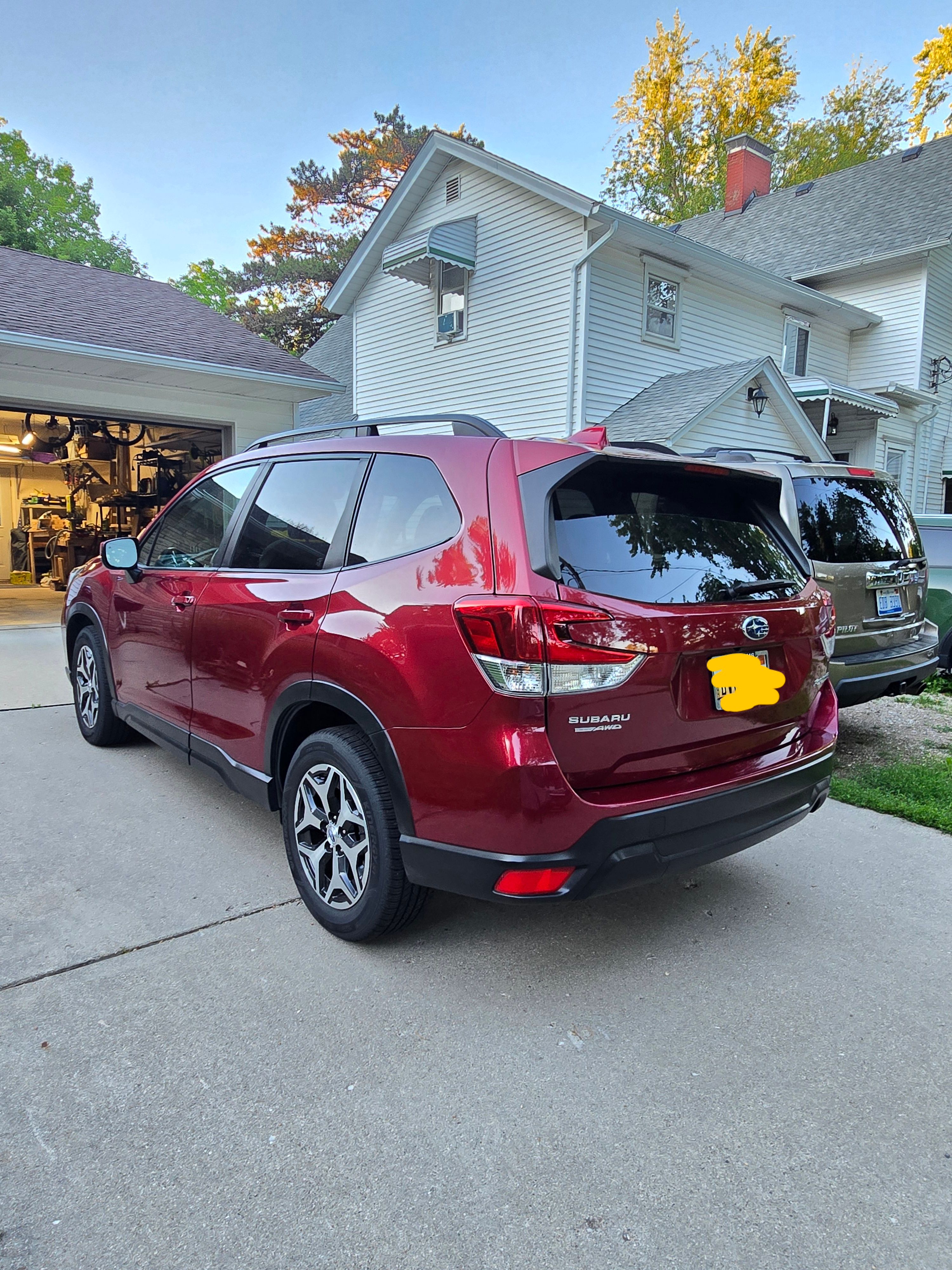 Used 2019 Subaru Forester Premium w/ All-Weather Package AWD/4WD image 8