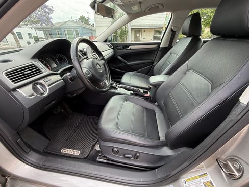 Used 2014 Volkswagen Passat 1.8T Wolfsburg Edition FWD image 19