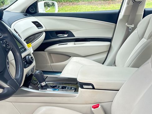 Used 2017 Acura RLX Technology Pkg Sedan 4D image 10