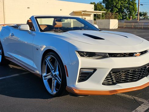 Used 2017 Chevrolet Camaro SS image 14