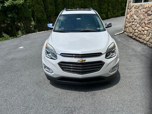 Used 2016 Chevrolet Equinox LTZ w/ Enhanced Convenience Package FWD image 4