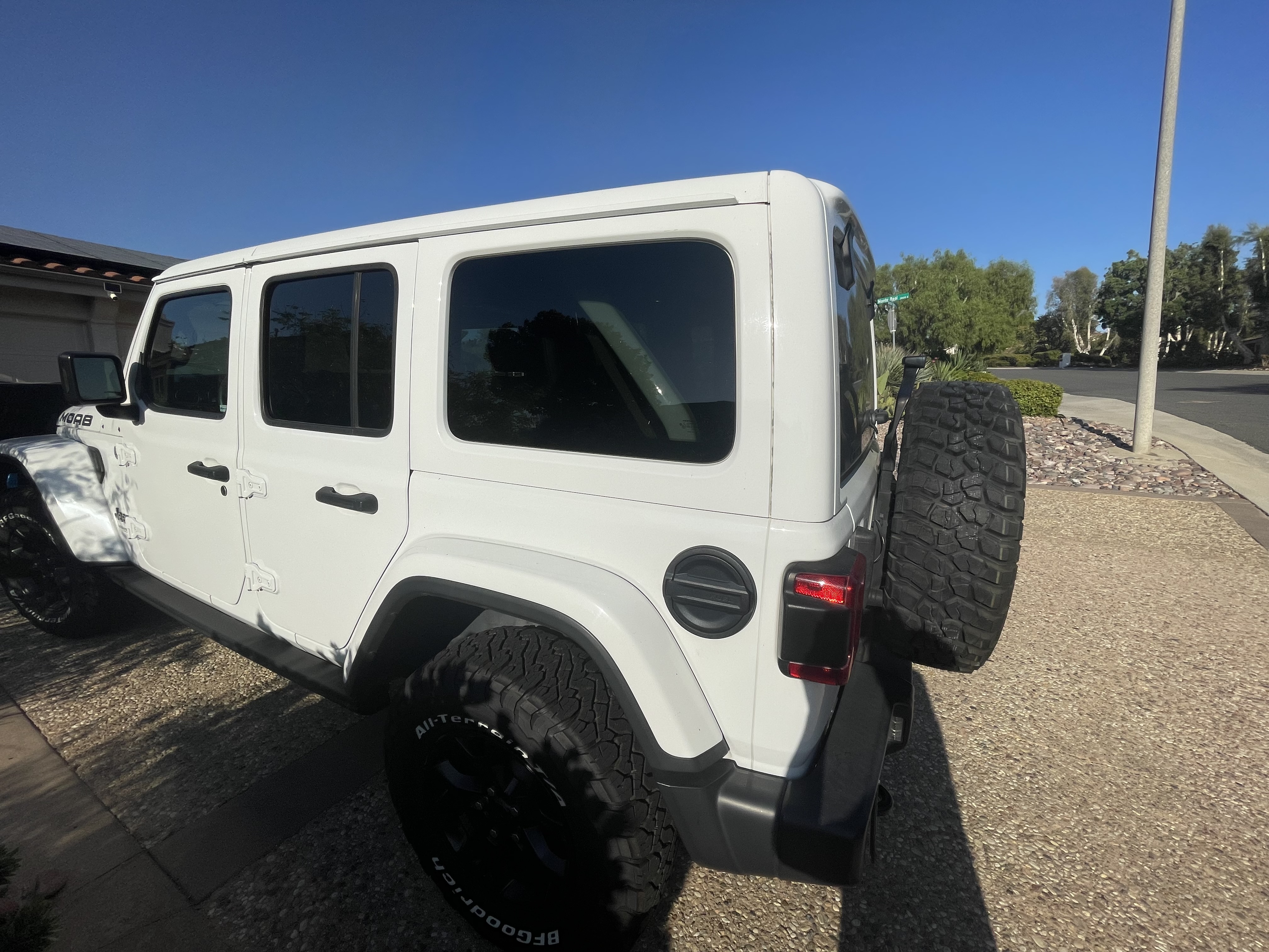 Used 2018 Jeep Wrangler Unlimited Sahara w/ Quick Order Package 24M Moab AWD/4WD image 8