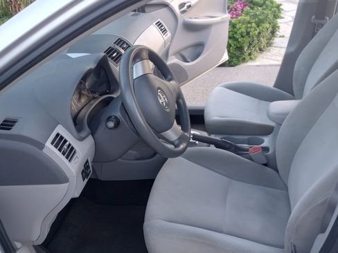Used 2010 Toyota Corolla LE image 19