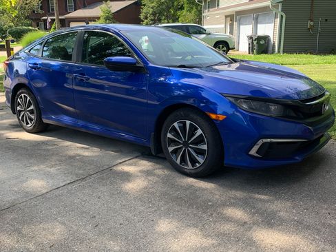 Used 2020 Honda Civic LX image 4