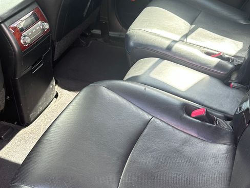 Used 2013 Toyota Highlander Limited image 10