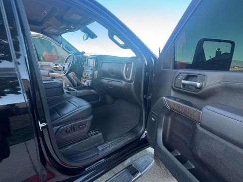 Used 2022 GMC Sierra 3500 Denali image 15