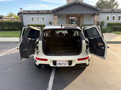 Used 2016 MINI Cooper Clubman S image 11