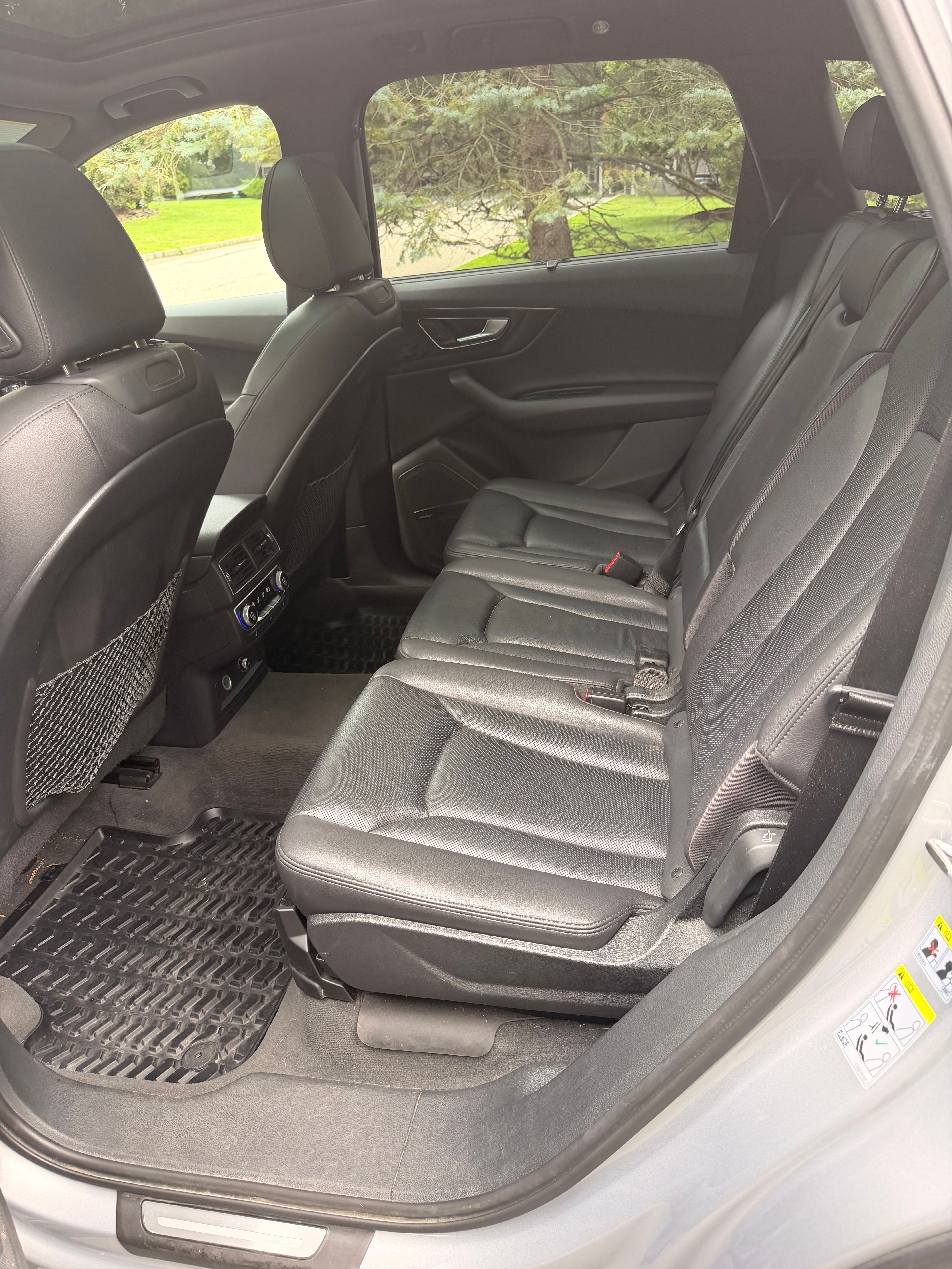Used 2019 Audi Q7 3.0T Premium Plus w/ Premium Plus Package AWD/4WD image 15