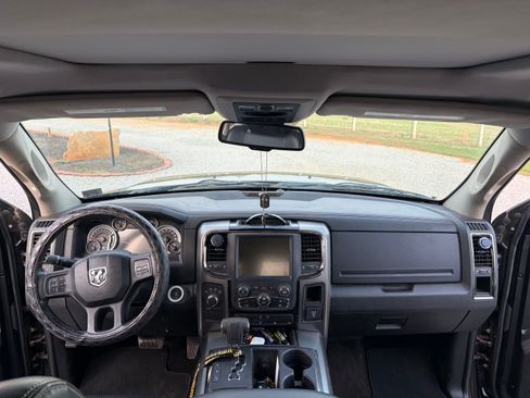 Used 2013 RAM 1500 Sport w/ Sport Premium Group AWD/4WD image 8