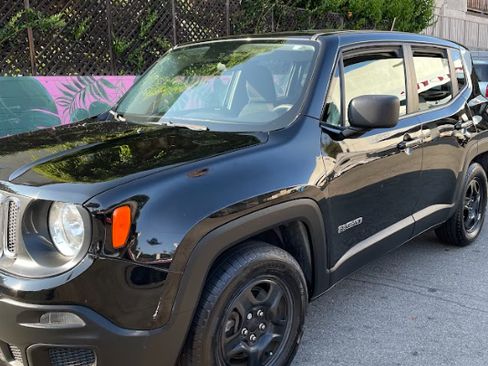 Used 2016 Jeep Renegade Sport w/ Power & Air Group image 6