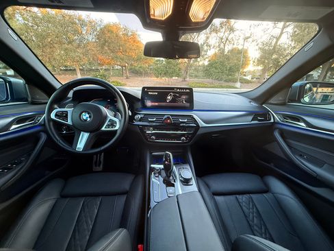 Used 2023 BMW 530i w/ M Sport Package image 19