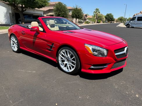 Used 2013 Mercedes-Benz SL 550 image 1