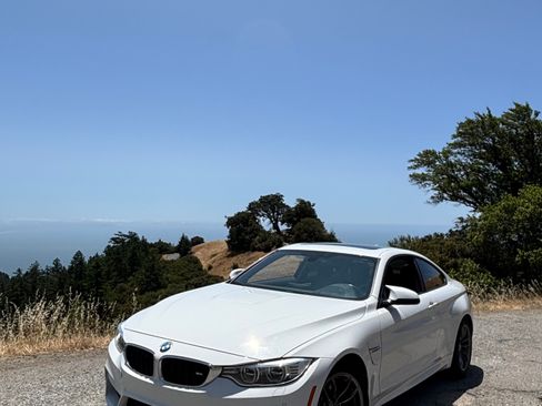 Used 2015 BMW M4 Coupe image 12