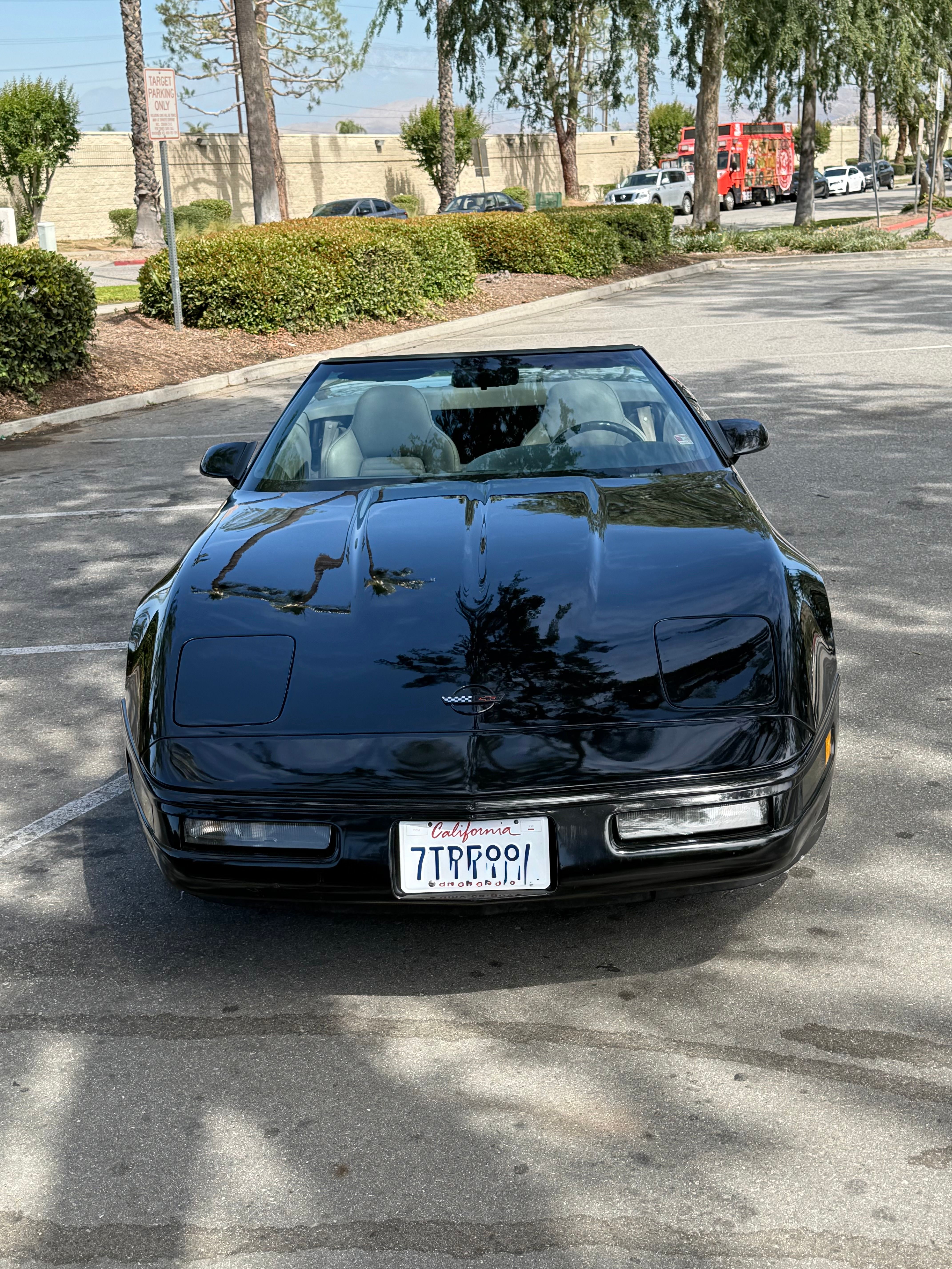 Used 1995 Chevrolet Corvette Convertible RWD image 2