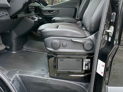 Used 2024 Mercedes-Benz Sprinter 2500 image 14