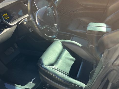 Used 2016 Tesla Model S 90D image 15