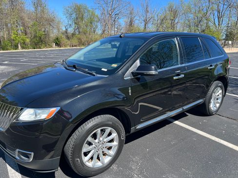 Used 2013 Lincoln MKX AWD image 10
