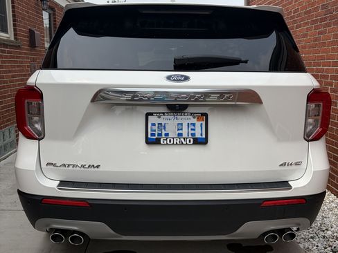Used 2023 Ford Explorer Platinum w/ Equipment Group 601A AWD/4WD image 6