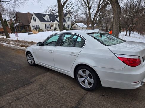 Used 2008 BMW 528xi Sedan image 5