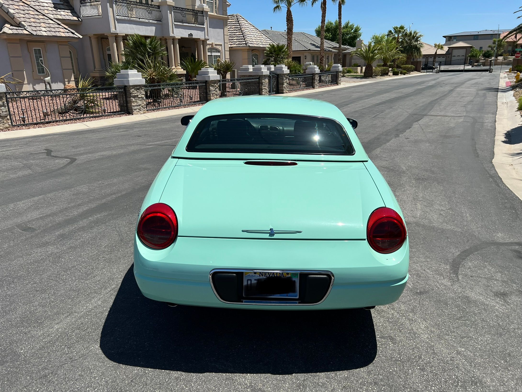 Used 2004 Ford Thunderbird RWD image 4