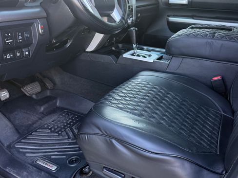 Used 2016 Toyota Tundra SR5 image 5