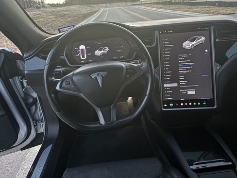 Used 2018 Tesla Model S 75D image 17