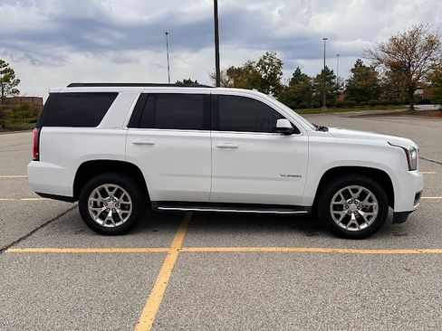 Used 2016 GMC Yukon SLT image 10