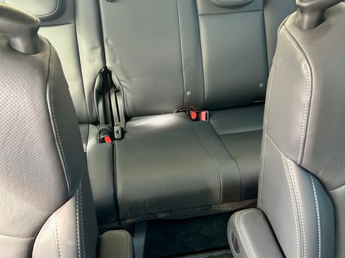 Used 2019 Subaru Ascent Limited AWD/4WD image 11