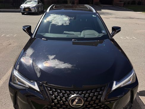 Used 2020 Lexus UX 250h w/ Premium Package image 9