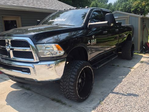 Used 2015 RAM 2500 Tradesman w/ Chrome Appearance Group AWD/4WD image 14