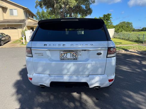 Used 2016 Land Rover Range Rover Sport SE AWD/4WD image 6