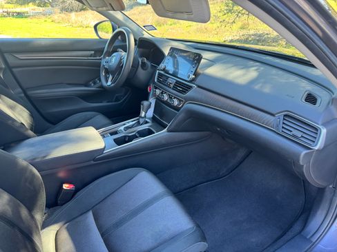 Used 2019 Honda Accord EX image 22