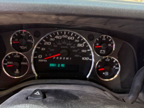 Used 2014 GMC Savana 2500 RWD image 6
