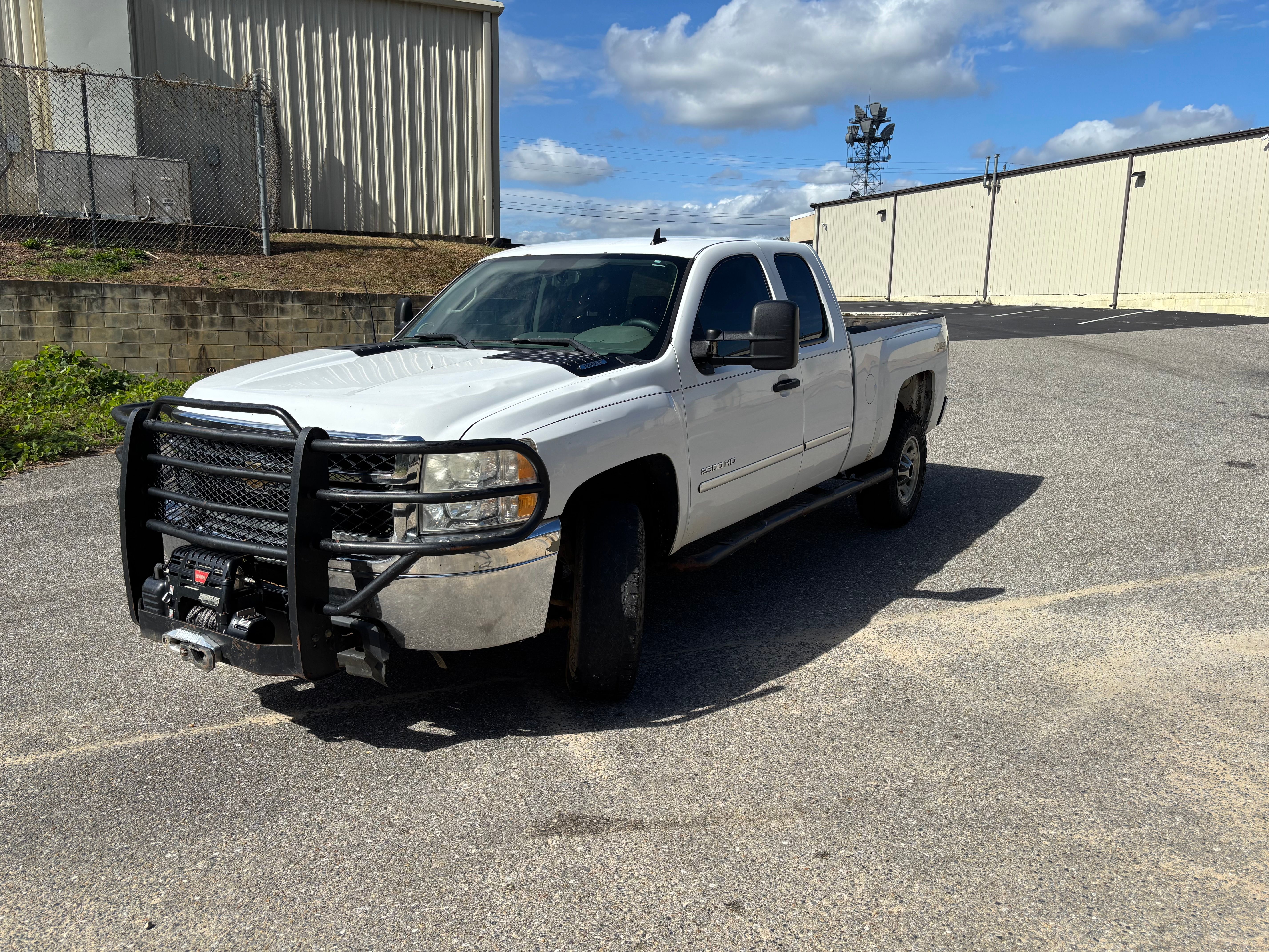 Used 2011 Chevrolet Silverado 2500 W/T AWD/4WD image 15