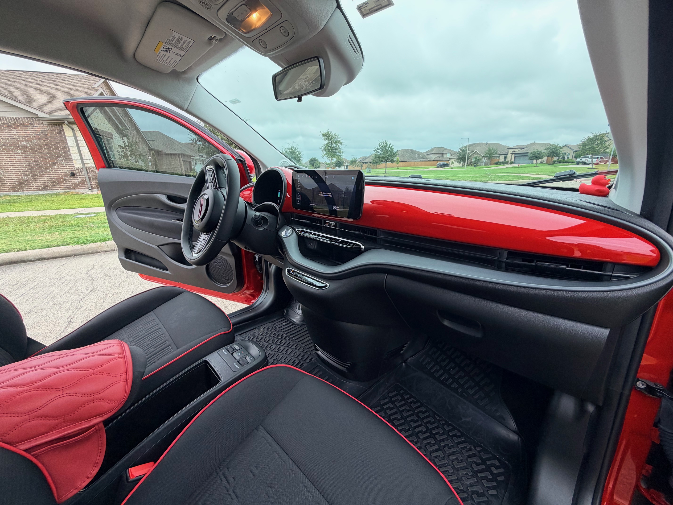 Used 2024 FIAT 500 e (RED) FWD image 18