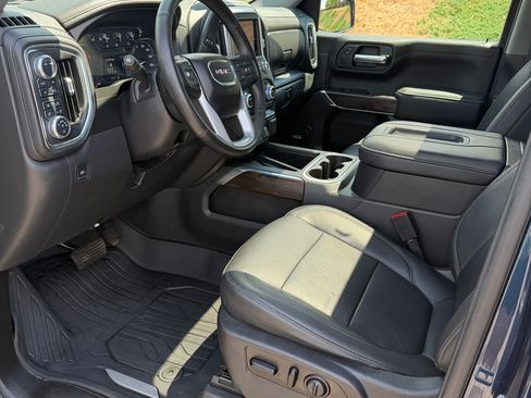 Used 2021 GMC Sierra 1500 SLT w/ SLT Premium Plus Package AWD/4WD image 8