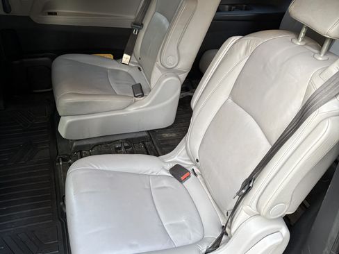 Used 2018 Honda Odyssey EX-L image 10