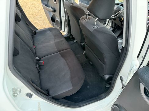 Used 2011 Honda Fit Sport image 17